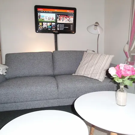Give City Apartments شقة *