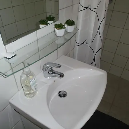 Give City Apartments Apartment